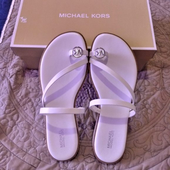 Michael Kors Letty Thong Sandals - Picture 4 of 9